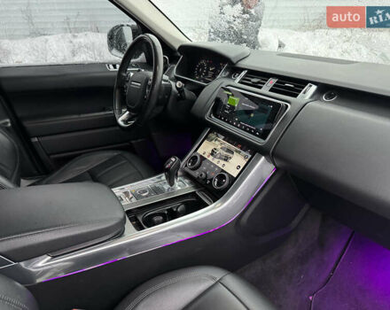 Черный Ленд Ровер Рендж Ровер Спорт, объемом двигателя 2 л и пробегом 98 тыс. км за 39900 $, фото 4 на Automoto.ua