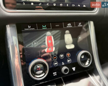 Чорний Ленд Ровер Range Rover Sport, об'ємом двигуна 2 л та пробігом 72 тис. км за 47000 $, фото 46 на Automoto.ua