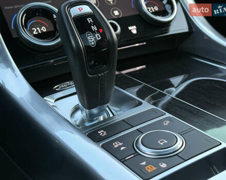 Черный Ленд Ровер Рендж Ровер Спорт, объемом двигателя 3 л и пробегом 89 тыс. км за 62000 $, фото 22 на Automoto.ua