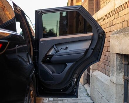 Чорний Ленд Ровер Range Rover Sport, об'ємом двигуна 3 л та пробігом 30 тис. км за 98999 $, фото 48 на Automoto.ua