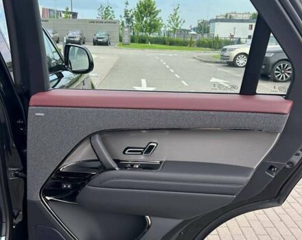 Ленд Ровер Range Rover Sport 2025 у Києві на Automoto.ua Чорний Ленд Ровер Range Rover Sport, об'ємом двигуна 3 л та пробігом 11 тис. км за 128159 $, фото 20 на Automoto.ua