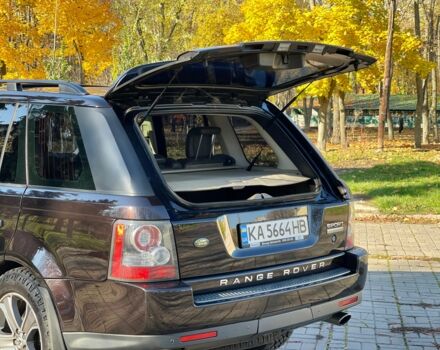 Ленд Ровер Рендж Ровер Спорт 2009 в Киеве на Automoto.ua Коричневый Ленд Ровер Рендж Ровер Спорт, объемом двигателя 5 л и пробегом 200 тыс. км за 12999 $, фото 5 на Automoto.ua