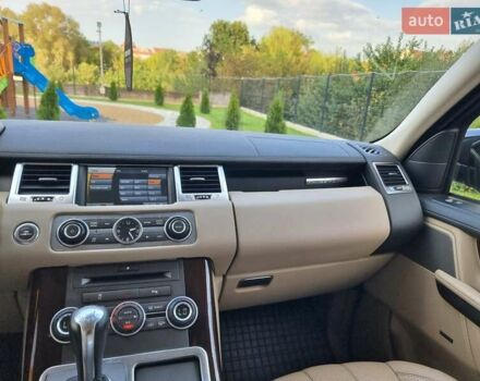 Коричневый Ленд Ровер Рендж Ровер Спорт, объемом двигателя 3 л и пробегом 239 тыс. км за 15799 $, фото 63 на Automoto.ua