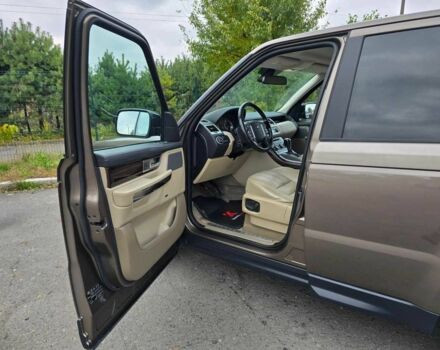 Ленд Ровер Рендж Ровер Спорт 2010 в Хмельницком на Automoto.ua Коричневый Ленд Ровер Рендж Ровер Спорт, объемом двигателя 3 л и пробегом 239 тыс. км за 14999 $, фото 8 на Automoto.ua