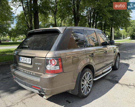 Коричневый Ленд Ровер Рендж Ровер Спорт, объемом двигателя 5 л и пробегом 240 тыс. км за 16000 $, фото 1 на Automoto.ua