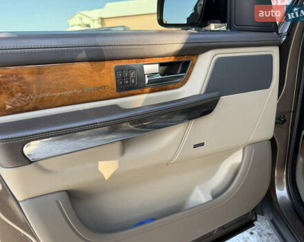 Коричневий Ленд Ровер Range Rover Sport, об'ємом двигуна 5 л та пробігом 122 тис. км за 18500 $, фото 16 на Automoto.ua