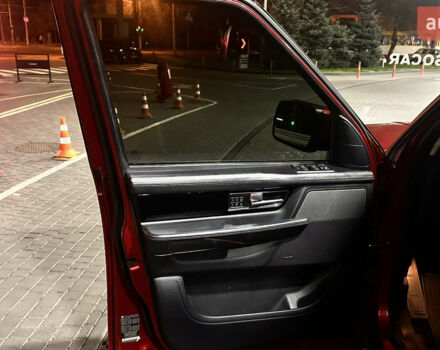 Червоний Ленд Ровер Range Rover Sport, об'ємом двигуна 5 л та пробігом 165 тис. км за 9999 $, фото 48 на Automoto.ua