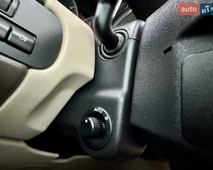 Красный Ленд Ровер Рендж Ровер Спорт, объемом двигателя 3 л и пробегом 195 тыс. км за 15999 $, фото 38 на Automoto.ua