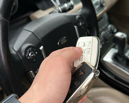 Червоний Ленд Ровер Range Rover Sport, об'ємом двигуна 2.99 л та пробігом 195 тис. км за 17500 $, фото 19 на Automoto.ua