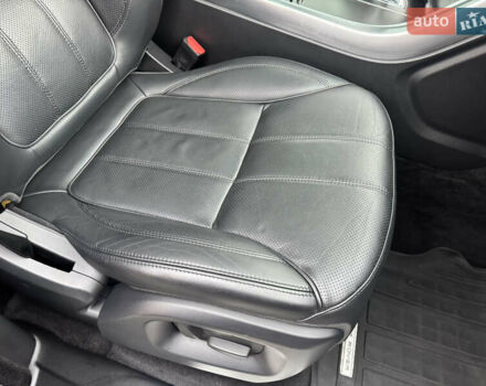 Червоний Ленд Ровер Range Rover Sport, об'ємом двигуна 3 л та пробігом 242 тис. км за 20500 $, фото 13 на Automoto.ua