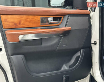 Ленд Ровер Рендж Ровер Спорт, объемом двигателя 5 л и пробегом 178 тыс. км за 14000 $, фото 17 на Automoto.ua