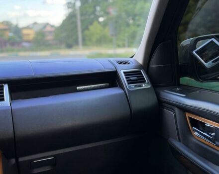 Сірий Ленд Ровер Range Rover Sport, об'ємом двигуна 5 л та пробігом 235 тис. км за 10000 $, фото 21 на Automoto.ua