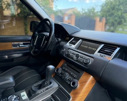 Сірий Ленд Ровер Range Rover Sport, об'ємом двигуна 5 л та пробігом 235 тис. км за 10000 $, фото 18 на Automoto.ua