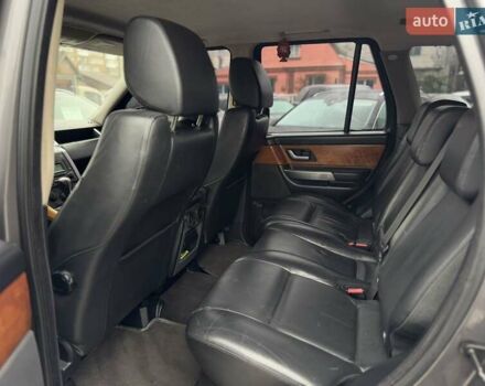 Ленд Ровер Рендж Ровер Спорт 2006 в Житомире на Automoto.ua Серый Ленд Ровер Рендж Ровер Спорт, объемом двигателя 2.72 л и пробегом 425 тыс. км за 7250 $, фото 11 на Automoto.ua