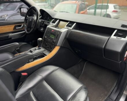 Ленд Ровер Рендж Ровер Спорт 2006 в Житомире на Automoto.ua Серый Ленд Ровер Рендж Ровер Спорт, объемом двигателя 2.7 л и пробегом 425 тыс. км за 7300 $, фото 7 на Automoto.ua