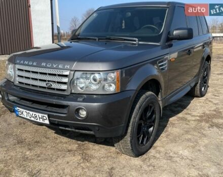 Серый Ленд Ровер Рендж Ровер Спорт, объемом двигателя 2.72 л и пробегом 300 тыс. км за 8500 $, фото 1 на Automoto.ua