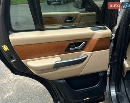 Сірий Ленд Ровер Range Rover Sport, об'ємом двигуна 2.72 л та пробігом 387 тис. км за 8000 $, фото 18 на Automoto.ua