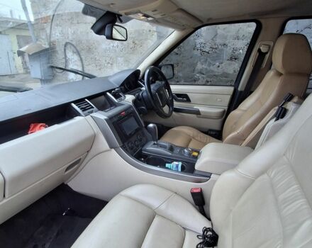 Серый Ленд Ровер Рендж Ровер Спорт, объемом двигателя 0 л и пробегом 214 тыс. км за 3200 $, фото 3 на Automoto.ua