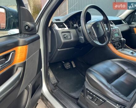 Серый Ленд Ровер Рендж Ровер Спорт, объемом двигателя 2.72 л и пробегом 220 тыс. км за 8800 $, фото 9 на Automoto.ua