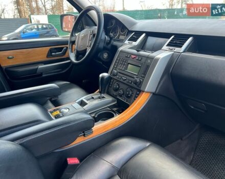 Серый Ленд Ровер Рендж Ровер Спорт, объемом двигателя 2.72 л и пробегом 220 тыс. км за 8800 $, фото 7 на Automoto.ua