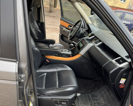 Сірий Ленд Ровер Range Rover Sport, об'ємом двигуна 2.72 л та пробігом 338 тис. км за 9500 $, фото 7 на Automoto.ua