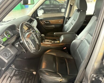Серый Ленд Ровер Рендж Ровер Спорт, объемом двигателя 2.5 л и пробегом 225 тыс. км за 4800 $, фото 6 на Automoto.ua