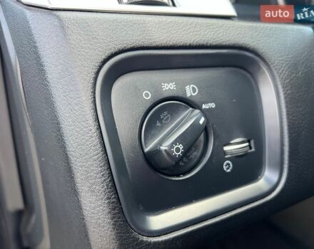 Серый Ленд Ровер Рендж Ровер Спорт, объемом двигателя 2.72 л и пробегом 220 тыс. км за 8800 $, фото 11 на Automoto.ua