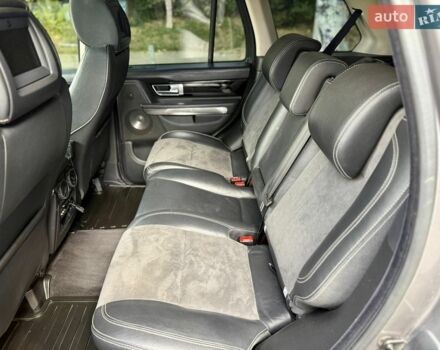 Сірий Ленд Ровер Range Rover Sport, об'ємом двигуна 5 л та пробігом 211 тис. км за 12800 $, фото 22 на Automoto.ua