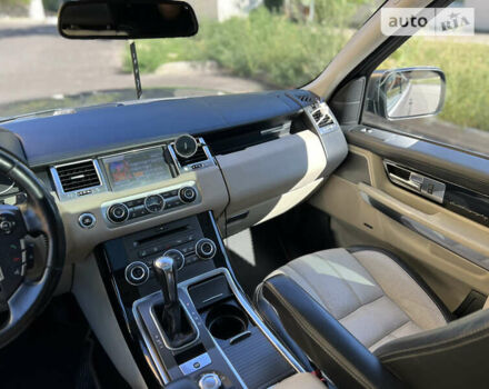 Сірий Ленд Ровер Range Rover Sport, об'ємом двигуна 5 л та пробігом 232 тис. км за 26000 $, фото 59 на Automoto.ua