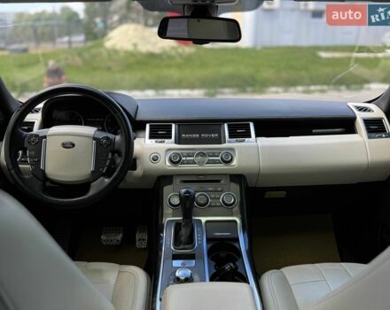 Сірий Ленд Ровер Range Rover Sport, об'ємом двигуна 5 л та пробігом 205 тис. км за 17500 $, фото 4 на Automoto.ua