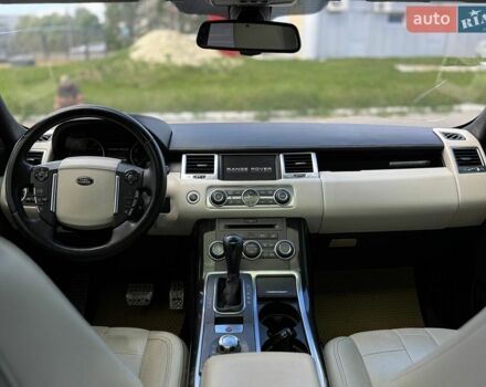Сірий Ленд Ровер Range Rover Sport, об'ємом двигуна 5 л та пробігом 205 тис. км за 17500 $, фото 4 на Automoto.ua