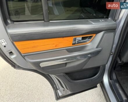 Серый Ленд Ровер Рендж Ровер Спорт, объемом двигателя 5 л и пробегом 231 тыс. км за 10850 $, фото 44 на Automoto.ua