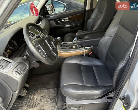 Ленд Ровер Рендж Ровер Спорт 2011 в Нетешине на Automoto.ua Серый Ленд Ровер Рендж Ровер Спорт, объемом двигателя 2.99 л и пробегом 290 тыс. км за 10999 $, фото 3 на Automoto.ua