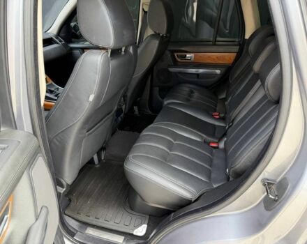 Серый Ленд Ровер Рендж Ровер Спорт, объемом двигателя 5 л и пробегом 231 тыс. км за 13000 $, фото 23 на Automoto.ua