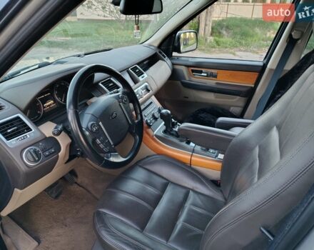 Сірий Ленд Ровер Range Rover Sport, об'ємом двигуна 2.99 л та пробігом 180 тис. км за 13000 $, фото 9 на Automoto.ua