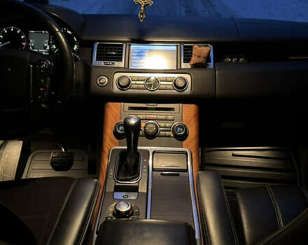 Сірий Ленд Ровер Range Rover Sport, об'ємом двигуна 5 л та пробігом 229 тис. км за 14800 $, фото 19 на Automoto.ua