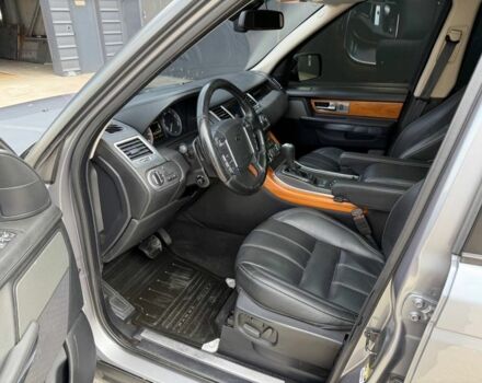 Серый Ленд Ровер Рендж Ровер Спорт, объемом двигателя 5 л и пробегом 231 тыс. км за 13000 $, фото 22 на Automoto.ua