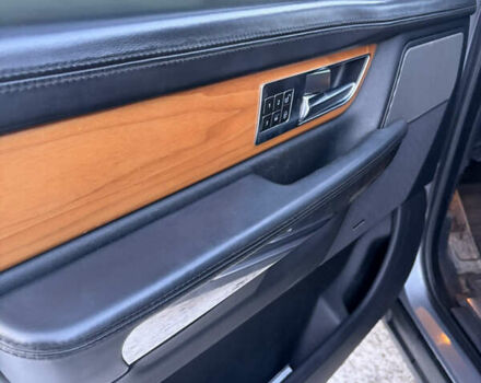 Серый Ленд Ровер Рендж Ровер Спорт, объемом двигателя 5 л и пробегом 228 тыс. км за 12999 $, фото 10 на Automoto.ua