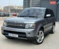 Серый Ленд Ровер Рендж Ровер Спорт, объемом двигателя 5 л и пробегом 231 тыс. км за 13700 $, фото 2 на Automoto.ua