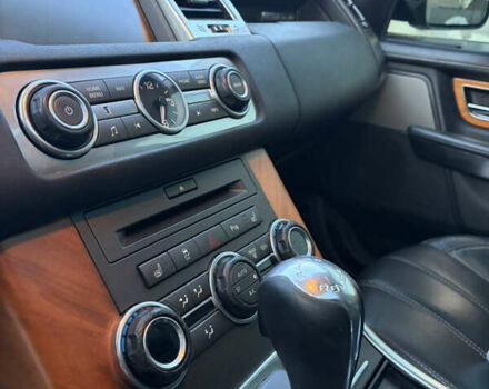 Серый Ленд Ровер Рендж Ровер Спорт, объемом двигателя 5 л и пробегом 228 тыс. км за 12999 $, фото 9 на Automoto.ua