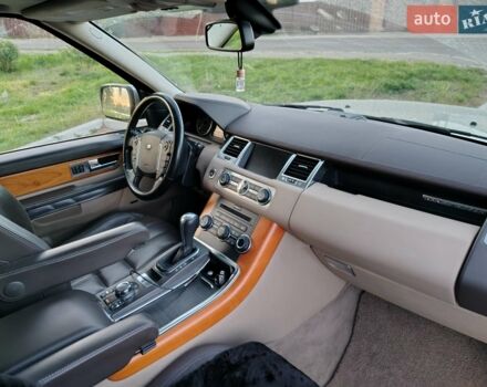 Сірий Ленд Ровер Range Rover Sport, об'ємом двигуна 2.99 л та пробігом 180 тис. км за 13000 $, фото 11 на Automoto.ua