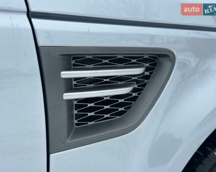 Сірий Ленд Ровер Range Rover Sport, об'ємом двигуна 3 л та пробігом 286 тис. км за 16999 $, фото 8 на Automoto.ua