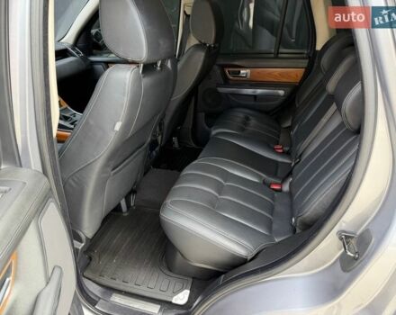 Серый Ленд Ровер Рендж Ровер Спорт, объемом двигателя 5 л и пробегом 231 тыс. км за 10850 $, фото 43 на Automoto.ua