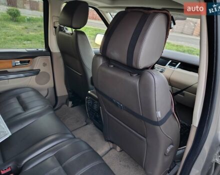 Сірий Ленд Ровер Range Rover Sport, об'ємом двигуна 2.99 л та пробігом 180 тис. км за 13000 $, фото 8 на Automoto.ua