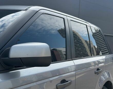 Серый Ленд Ровер Рендж Ровер Спорт, объемом двигателя 5 л и пробегом 231 тыс. км за 13000 $, фото 12 на Automoto.ua