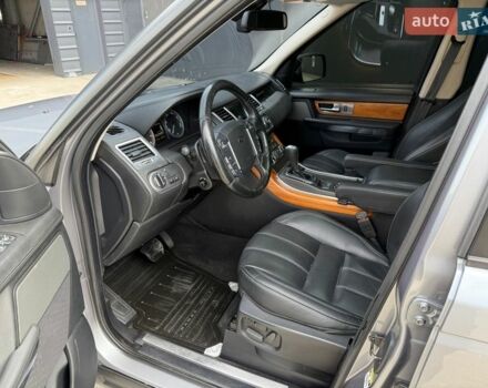 Серый Ленд Ровер Рендж Ровер Спорт, объемом двигателя 5 л и пробегом 231 тыс. км за 10850 $, фото 36 на Automoto.ua