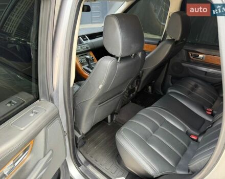 Серый Ленд Ровер Рендж Ровер Спорт, объемом двигателя 5 л и пробегом 231 тыс. км за 13700 $, фото 7 на Automoto.ua