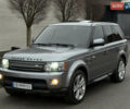 Серый Ленд Ровер Рендж Ровер Спорт, объемом двигателя 5 л и пробегом 227 тыс. км за 11500 $, фото 2 на Automoto.ua