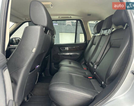 Сірий Ленд Ровер Range Rover Sport, об'ємом двигуна 3 л та пробігом 286 тис. км за 16999 $, фото 33 на Automoto.ua