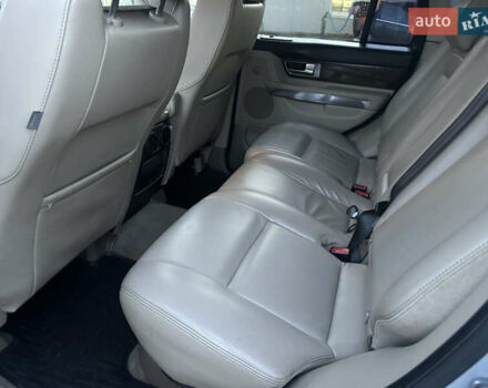 Серый Ленд Ровер Рендж Ровер Спорт, объемом двигателя 5 л и пробегом 230 тыс. км за 15000 $, фото 11 на Automoto.ua